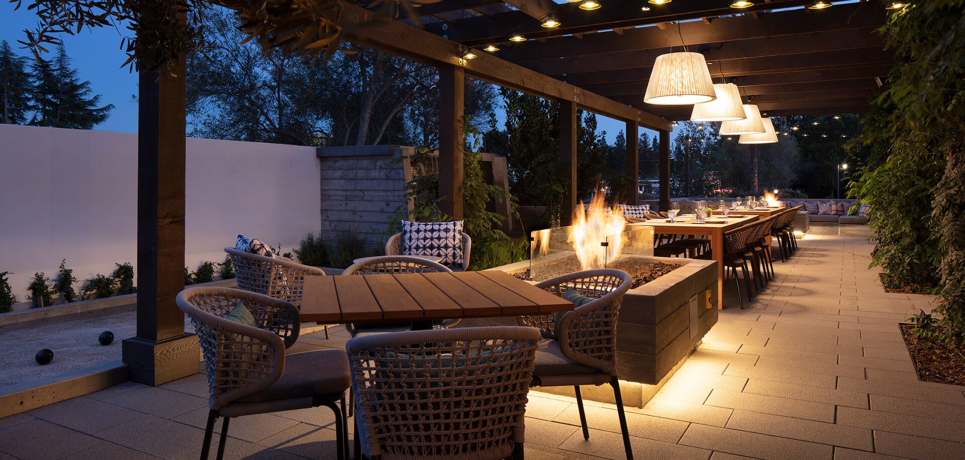 The outdoor seating and fire pit at Wit and Wisdom