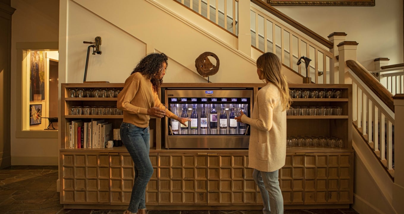 Girls at Enomatic Machine