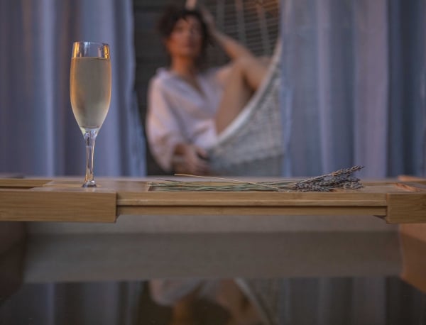 Girl in Swing at tub